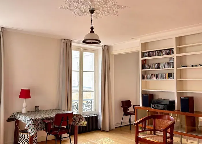 Апартаменты Large 4-room In 5th Cuvier *