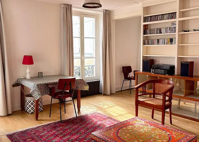 Апартаменты Large 4-room In 5th Cuvier Париж